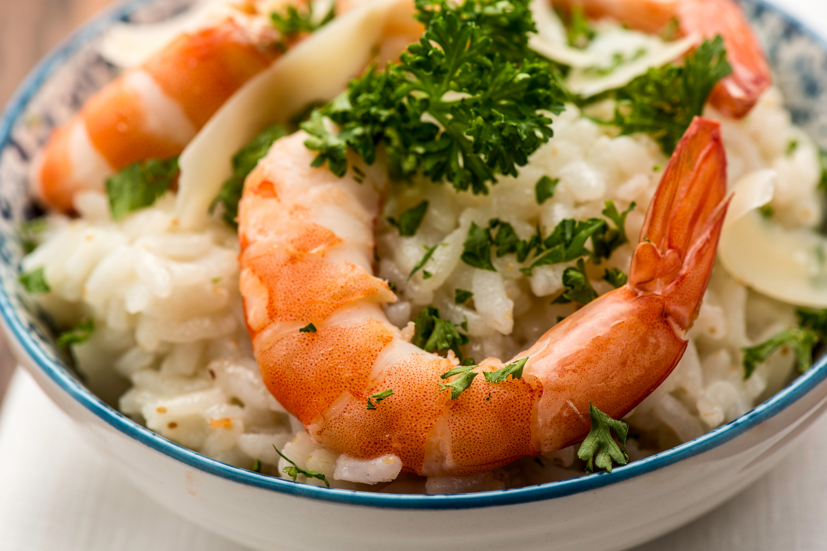 Risoto de camarão com alho-poró: Receita fácil e rápida